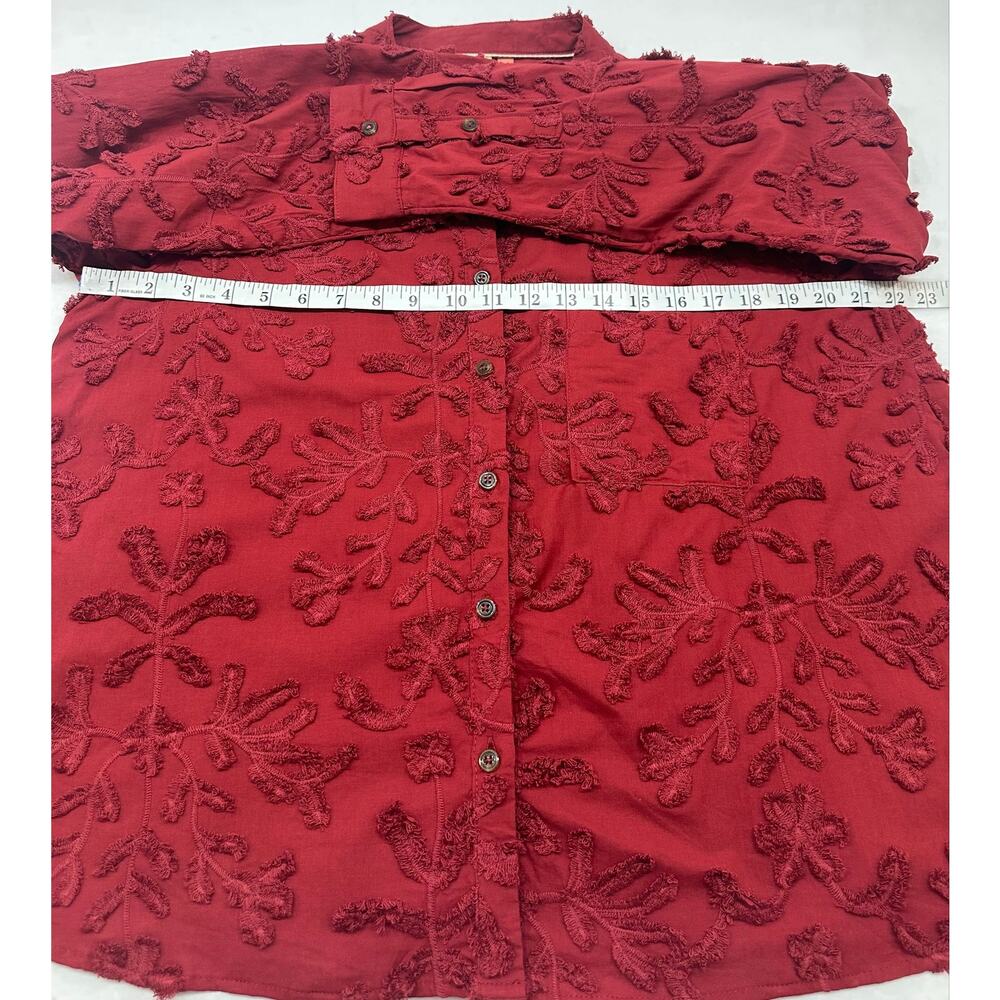 Anthropologie Pilcro Whitney Textured Button Blouse Red Floral Appliqué Size M - Picture 8 of 8